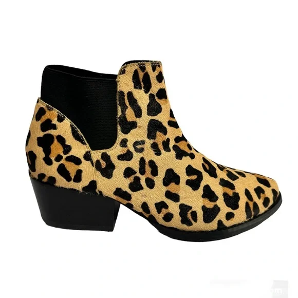 Steve Madden Womens Palace Leopard Print
Calf Hair Ankle Boots - Picture 3 of 14